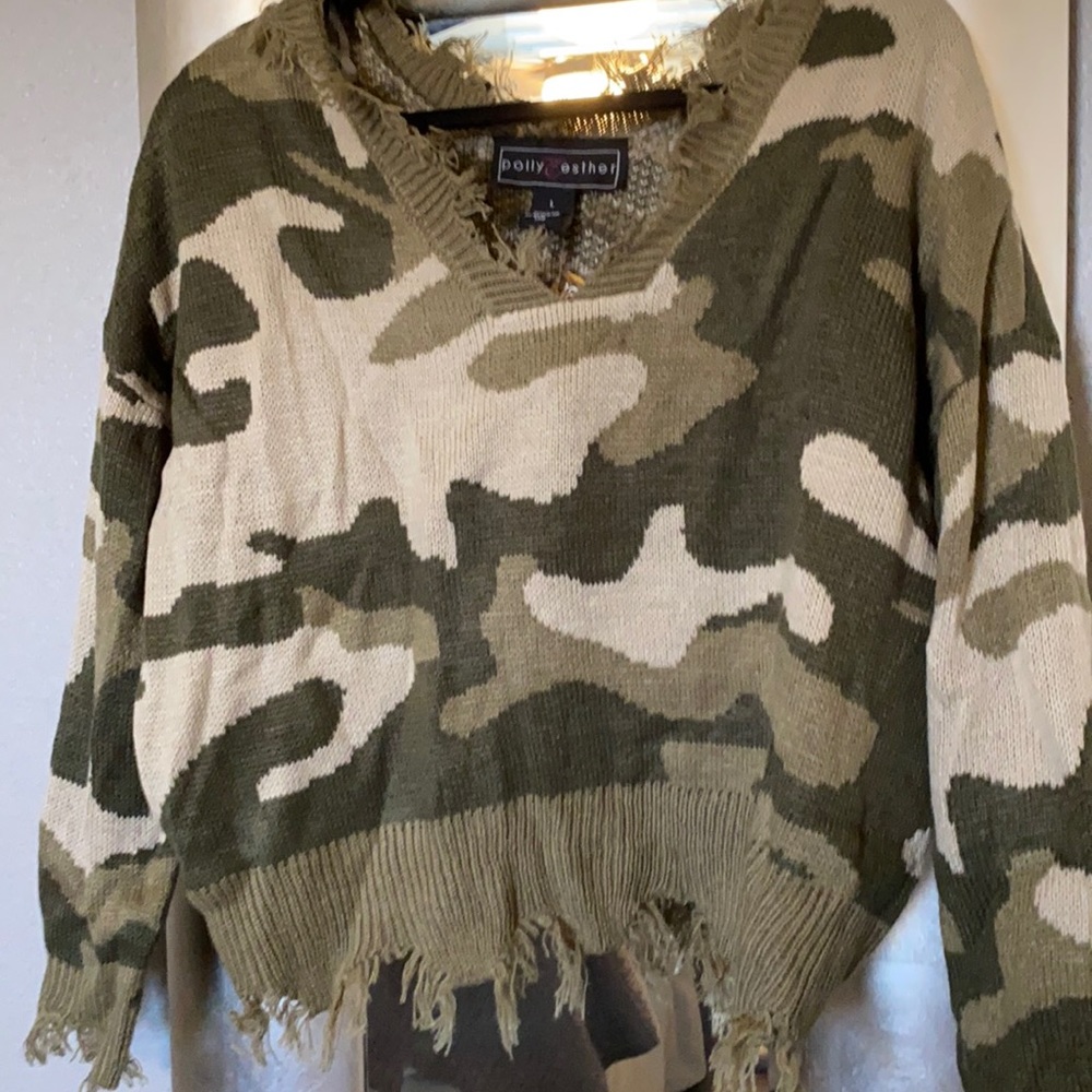 Crop top sweater